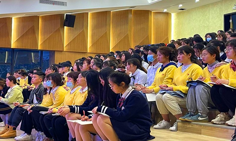 幼儿师范学院刘绍东书记主持2021年第一次主题党课学习(图2)
