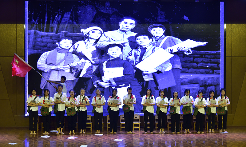 幼儿师范学院成功举办第二届文化艺术节暨庆祝建党100周年系列活动“风雨百年路奋斗铸辉煌”第二届舞台剧技能大赛(图4)