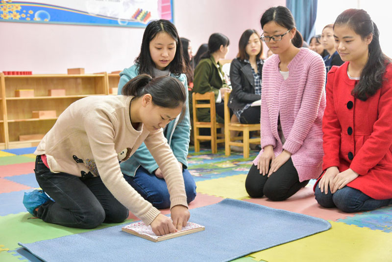 蒙台梭利实训室(图1)