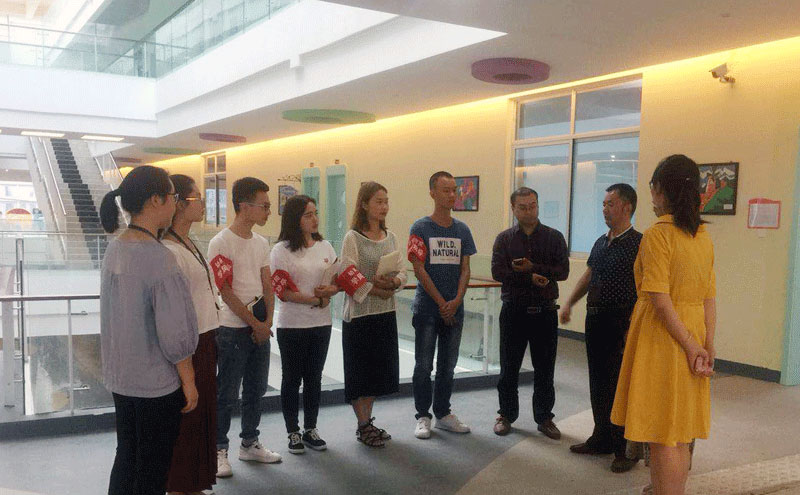 我院大学生品德教育月进入第二个阶段—讨论与自我剖析阶段(图1)