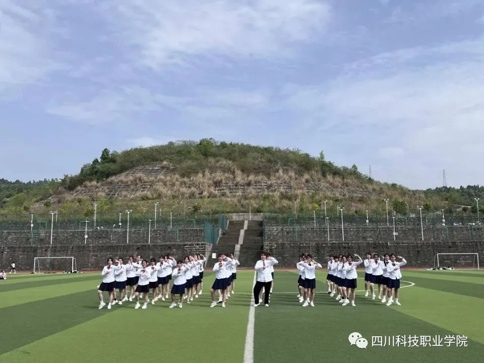 1-22032615105KT.jpg