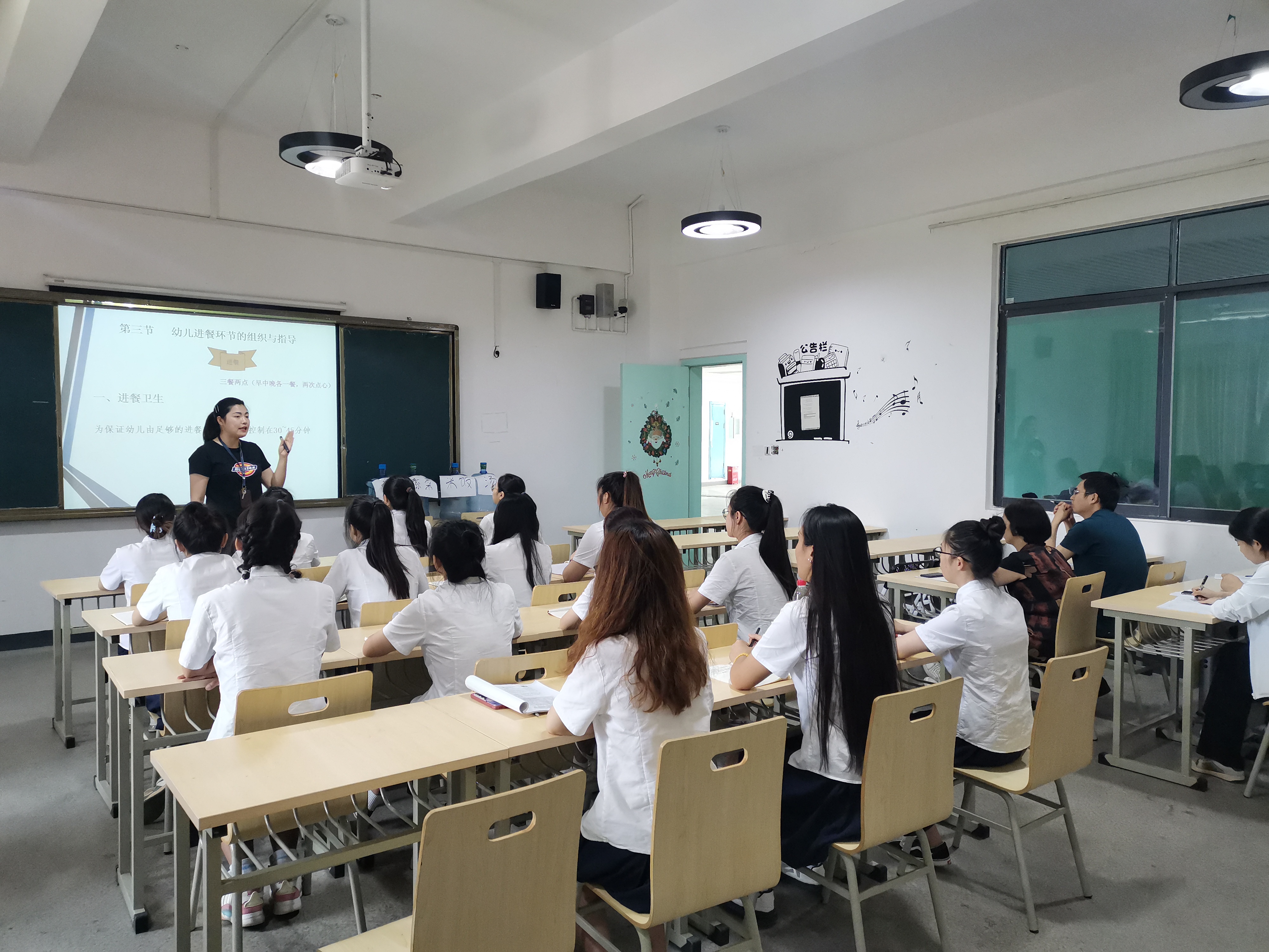 学前教育专业“精彩一课”教学观摩活动(图2)
