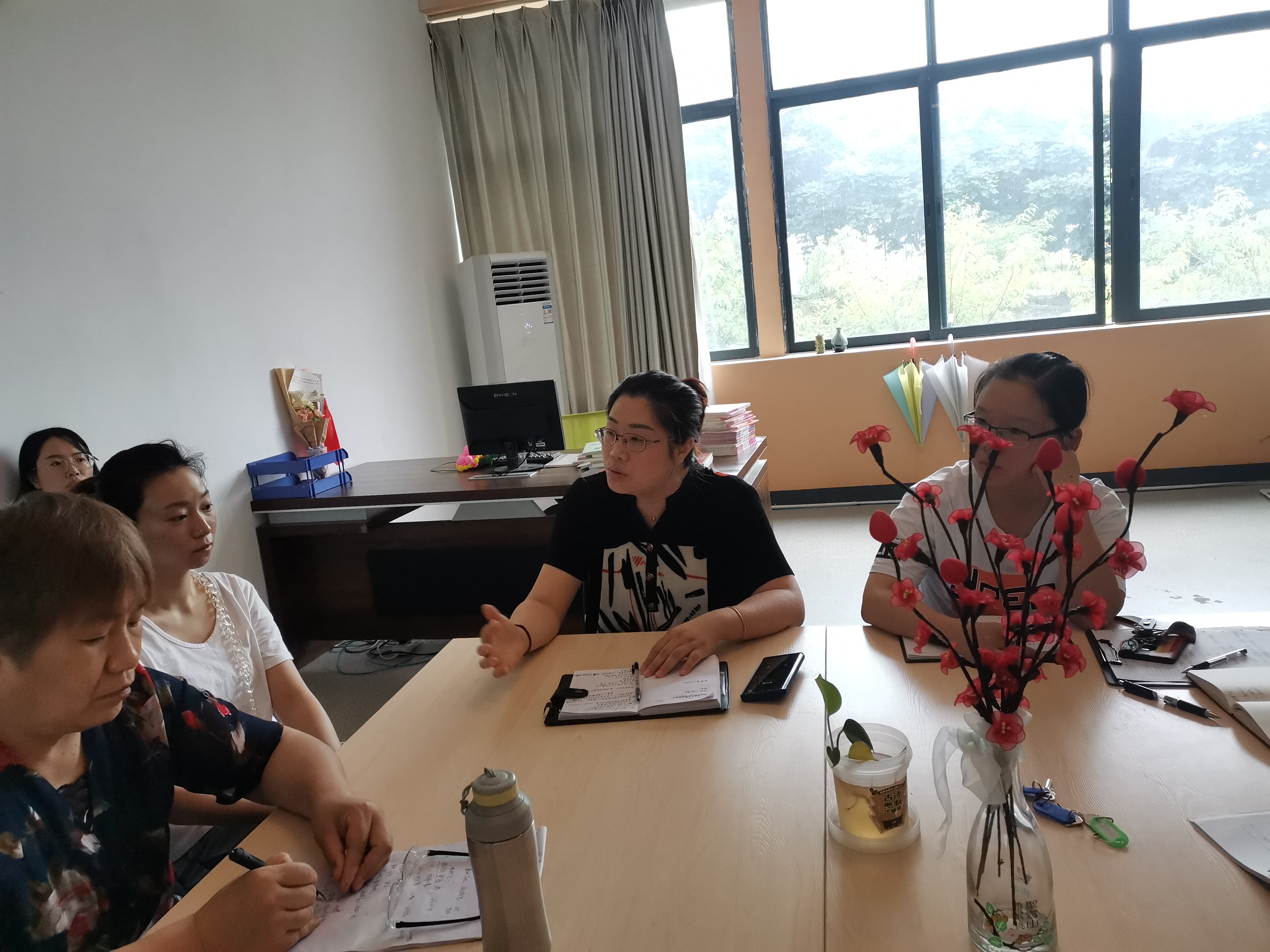 幼儿师范学院组织召开教学例会(图3)