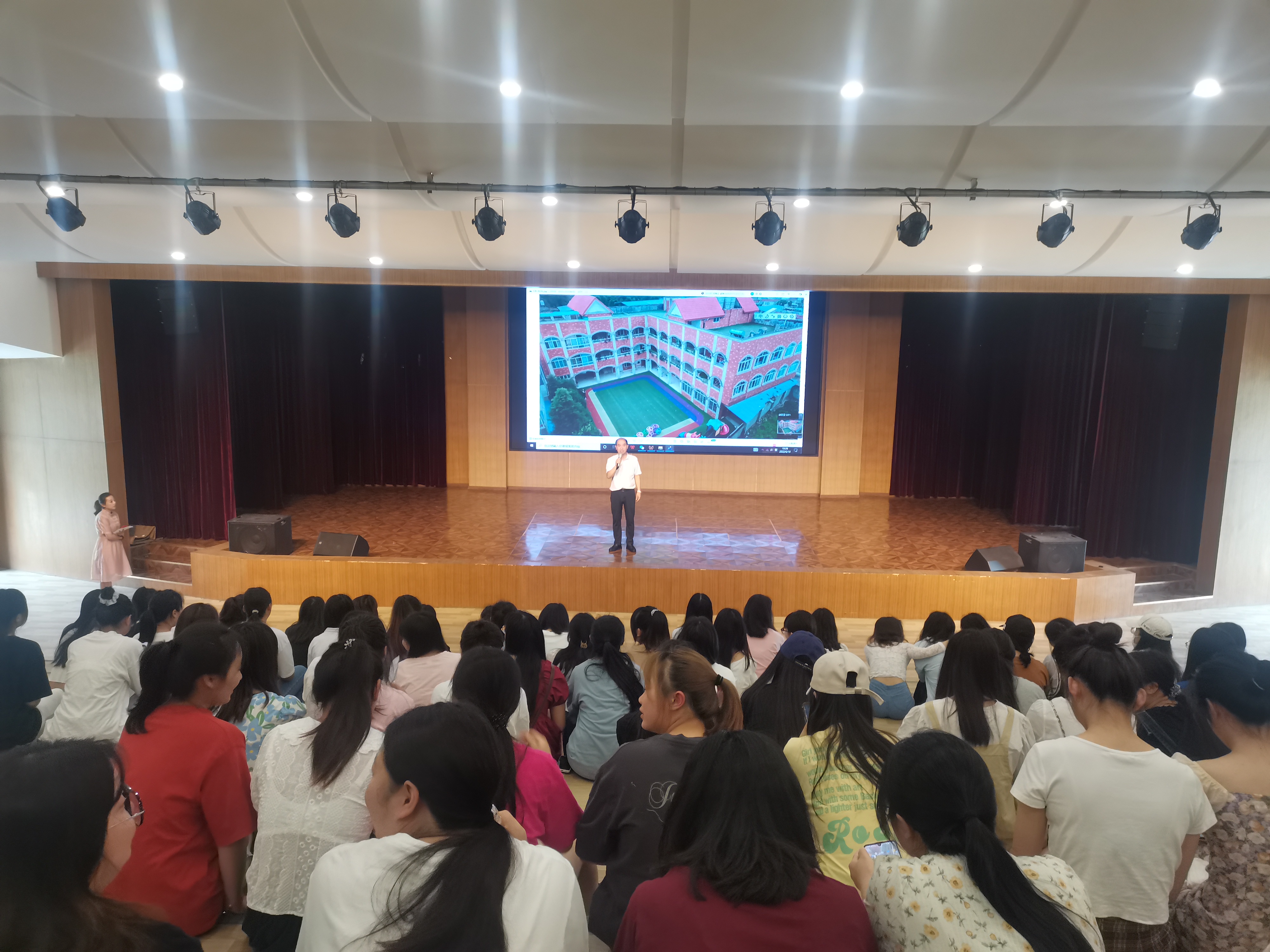 企业到校宣讲——带你近距离了解幼儿园(图2)