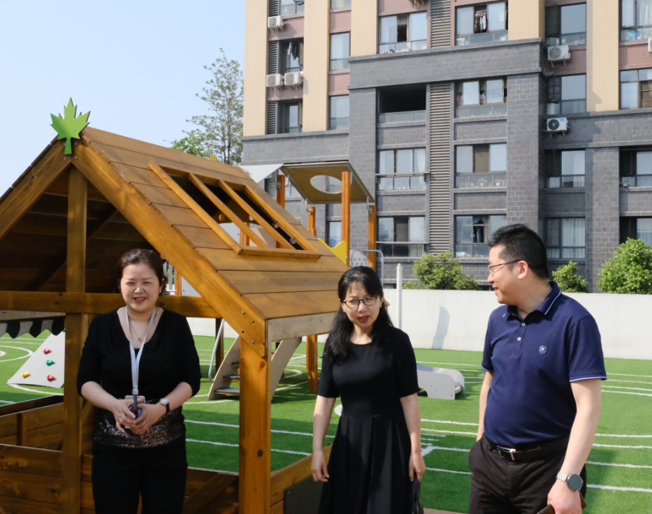 四川科技职业学院四川科技职业学院校长助理高莉、幼儿师范学院党总支书记朱勇一行赴眉山东坡妇幼托育中心参观交流(图5)