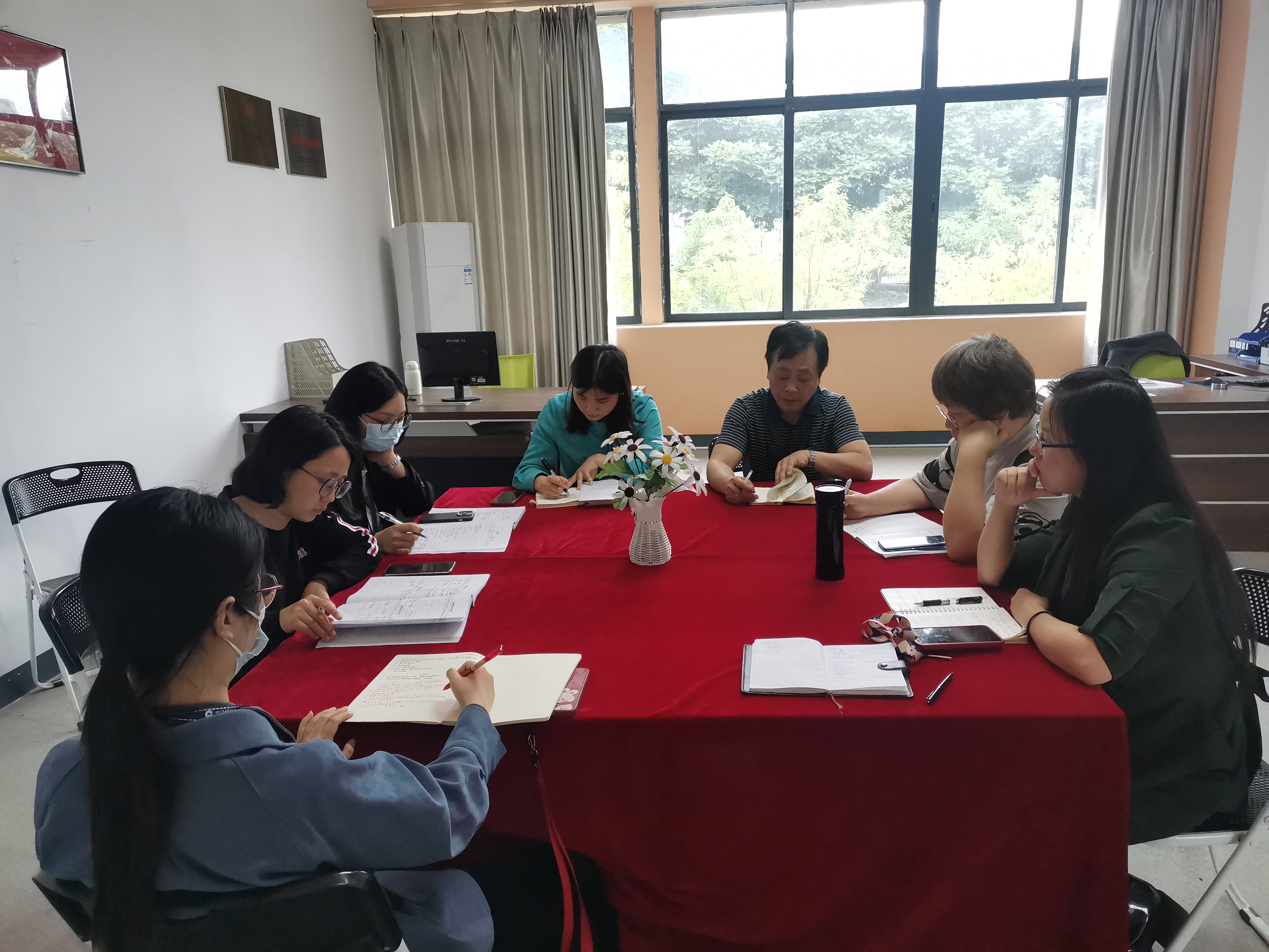 幼儿师范学院组织召开学院党政联席会，部署下阶段工作(图1)