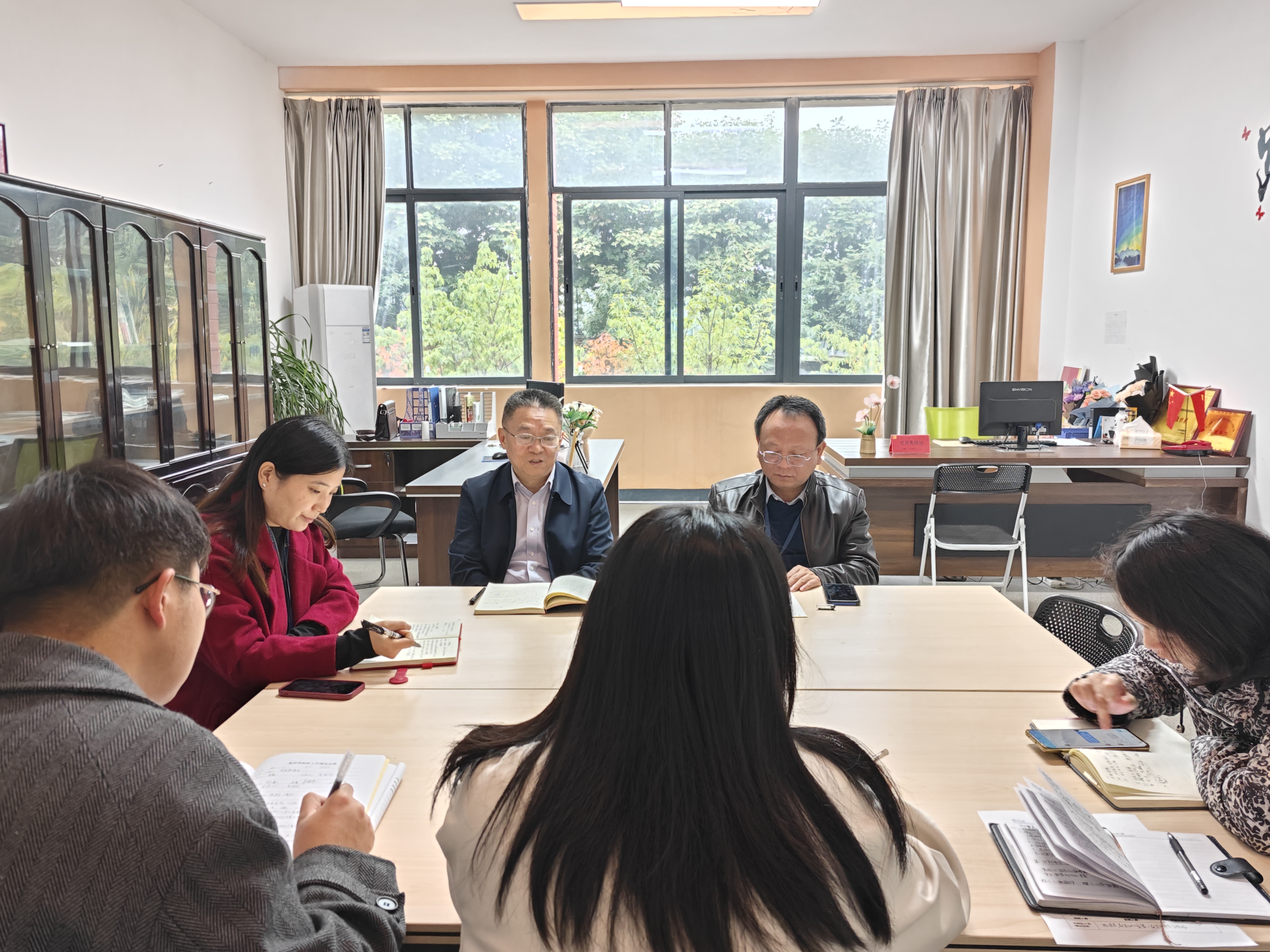 幼儿师范学院组织召开党政联席会总结近期工作及部署下阶段任务(图1)