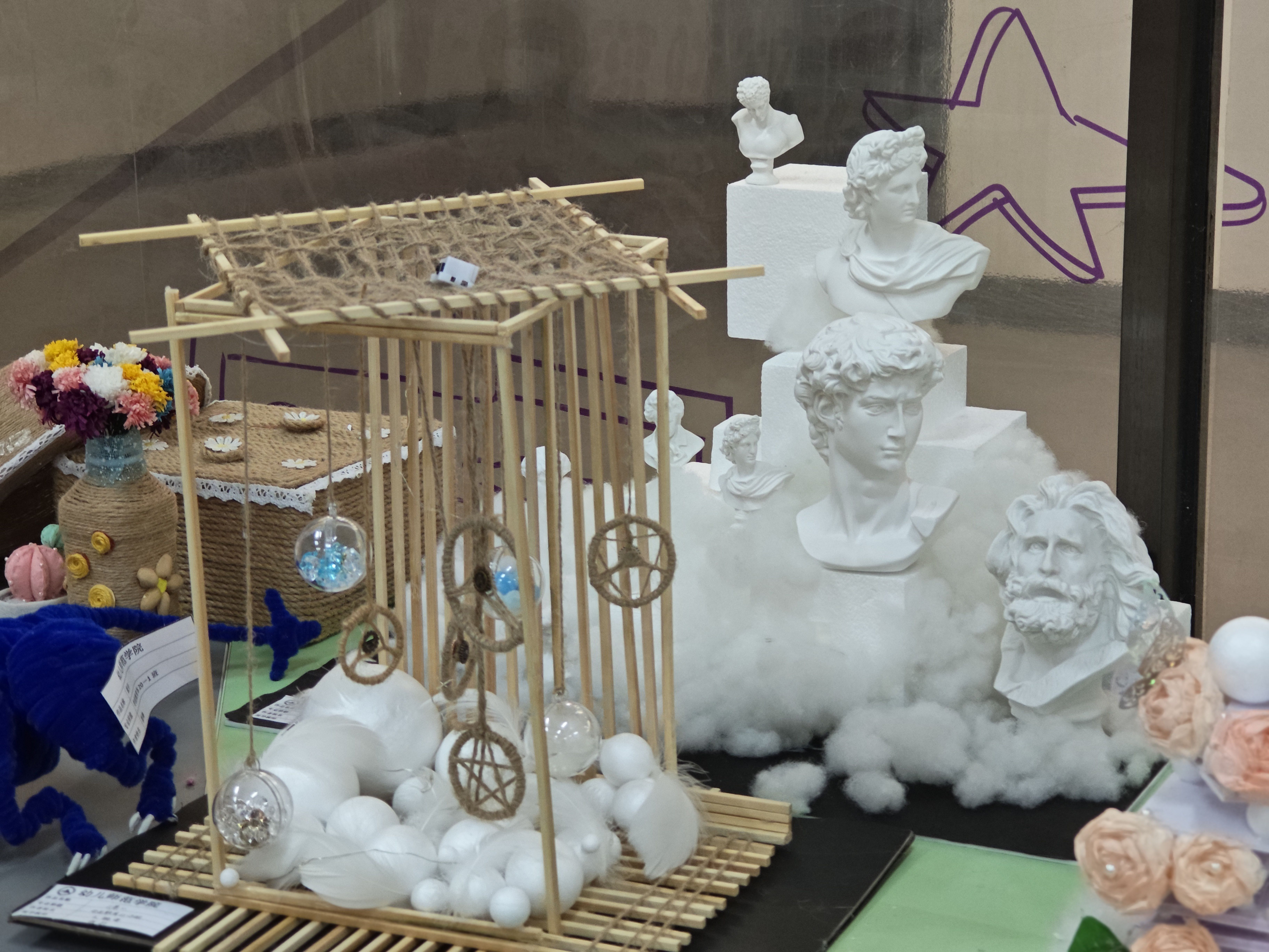 多姿多彩，妙手生花 | 来看看幼儿师范学院特色手工作品(图2)
